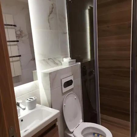 Nektar Pino Silvestre Lejlighed